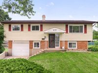 535 Edgemont Lane, Hoffman Estates, IL 60169 primary photo