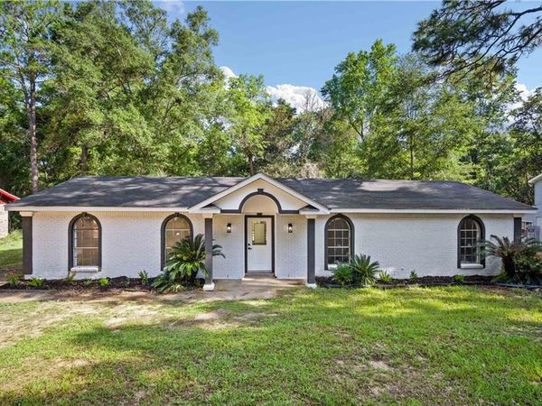 6804 Greenway Drive N, Mobile, AL 36608