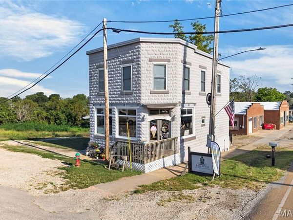 200 Commercial Street , Crocker, MO 65452