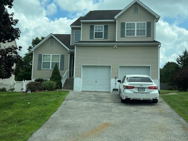 46 Alexander Drive , Washingtonville, NY 10992