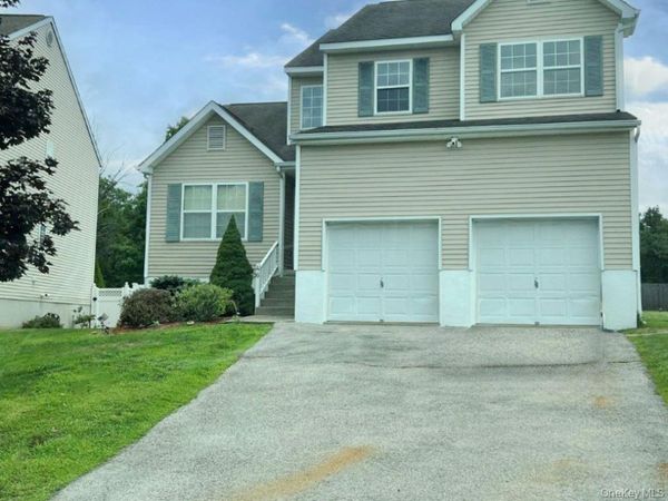 46 Alexander Drive , Washingtonville, NY 10992