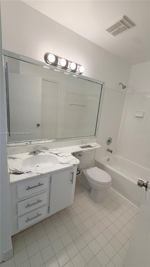 14014 SW 93rd Ln , Unit 14014, Miami, FL 33186 Photo