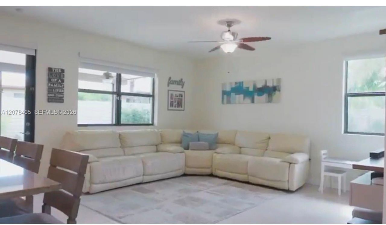 221 SE 35th Ave, Homestead, FL 33033 Photo