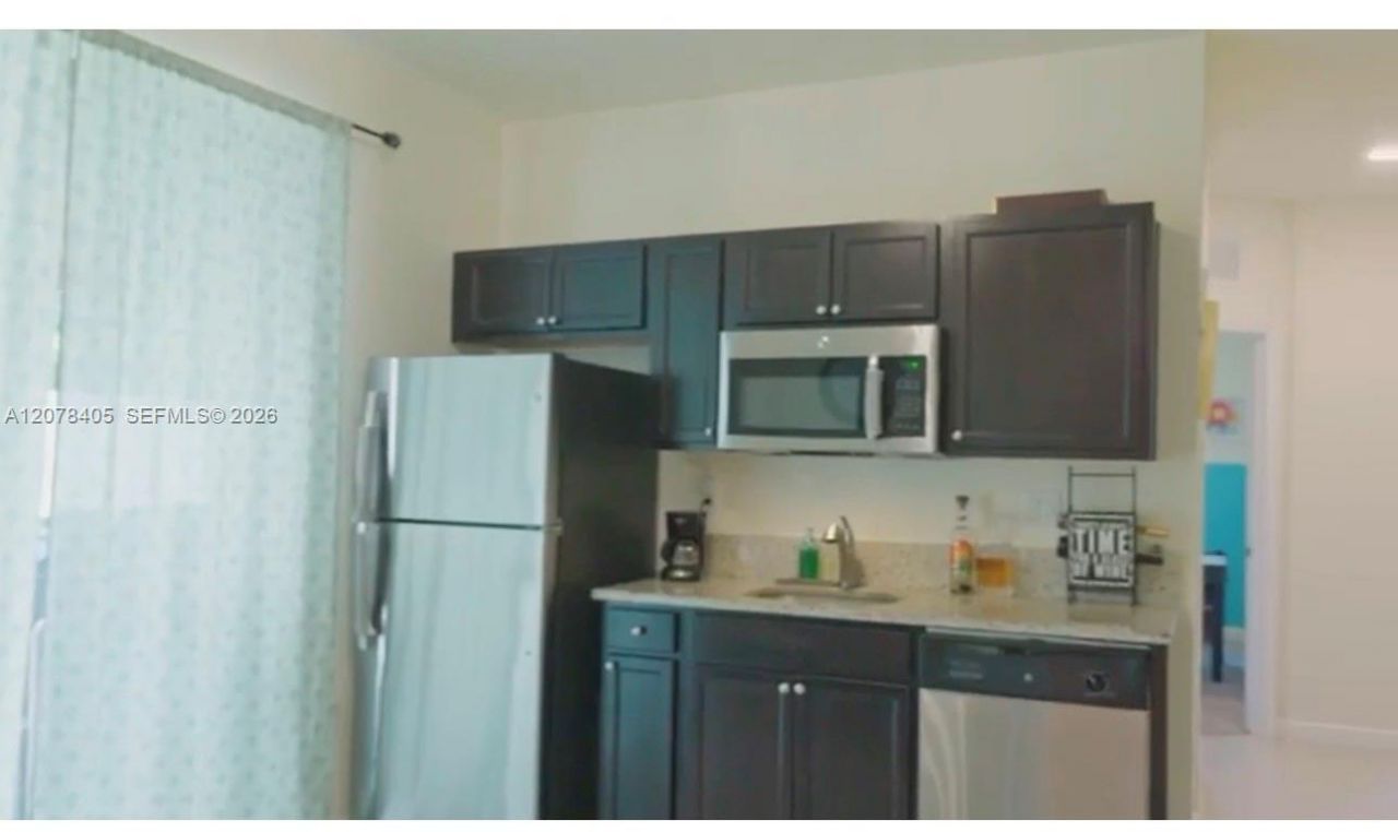 221 SE 35th Ave, Homestead, FL 33033 Photo