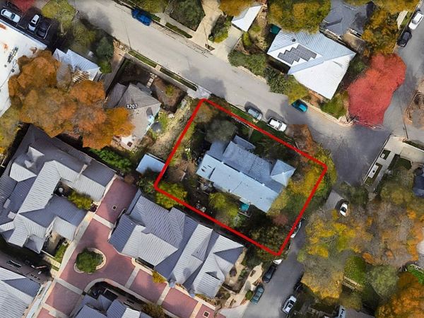 1201 W 8th St, Austin, TX 78703