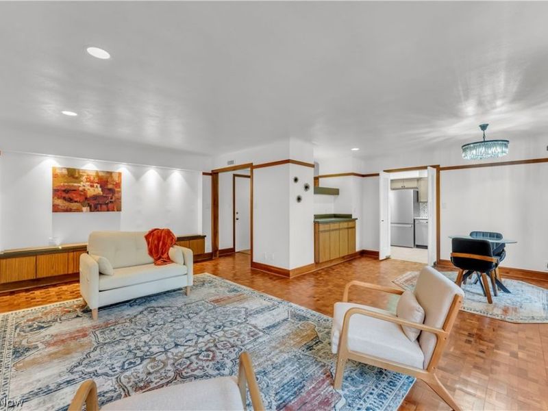 19425 Van Aken Boulevard, Unit 207, Shaker Heights, OH 44122 Photo 13