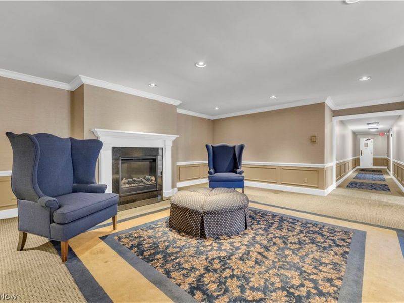 19425 Van Aken Boulevard, Unit 207, Shaker Heights, OH 44122 Photo 6
