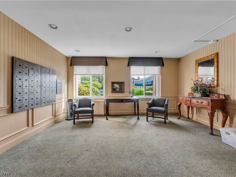 19425 Van Aken Boulevard, Unit 207, Shaker Heights, OH 44122 Photo 7