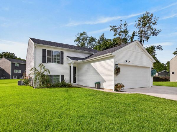 378 Lotz Court, Wayland, MI 49348