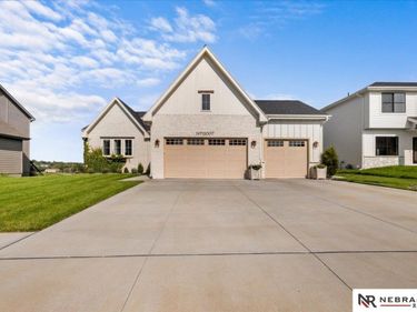 11007 N 159th Avenue, Bennington, NE 68007