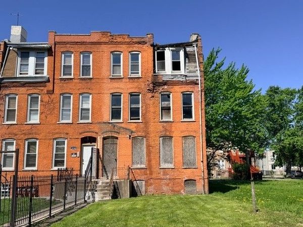 10506 S Maryland Avenue , Chicago, IL 60628