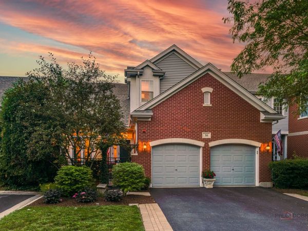 38 Lakebreeze Court , Lake Zurich, IL 60047