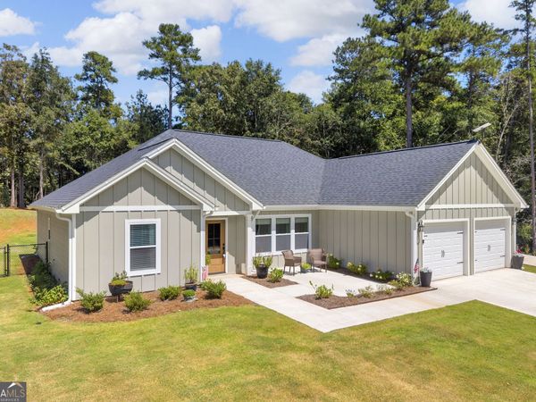 268 Park Place Dr, Lavonia, GA 30553