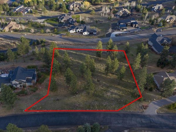 11615 S Elk Run Ln, Spokane, WA 99224