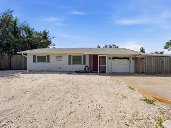 847 S VENICE BOULEVARD , VENICE, FL 34293