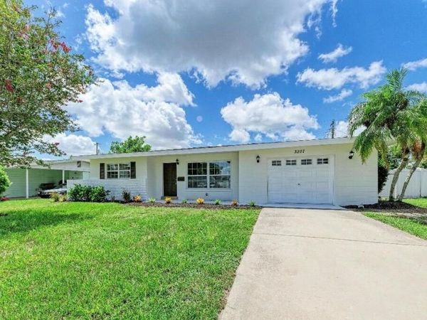 3207 19TH AVENUE W, BRADENTON, FL 34205