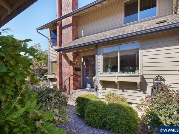 3367 NW Walnut Bl, Corvallis, OR 97330