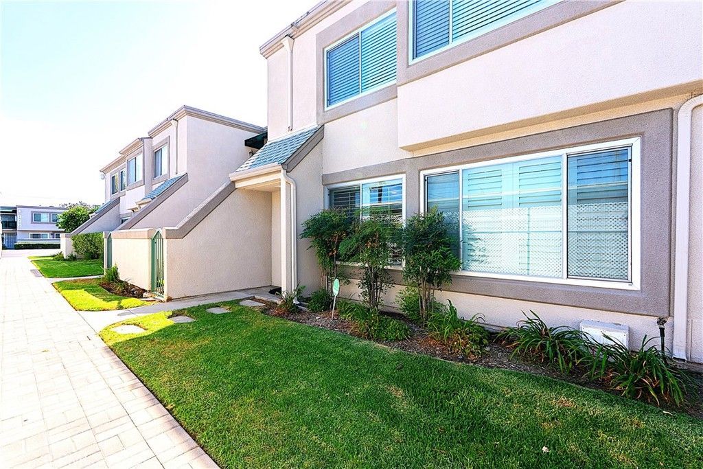 18502 Mayall, Unit B, Northridge, CA 91324 Main Photo