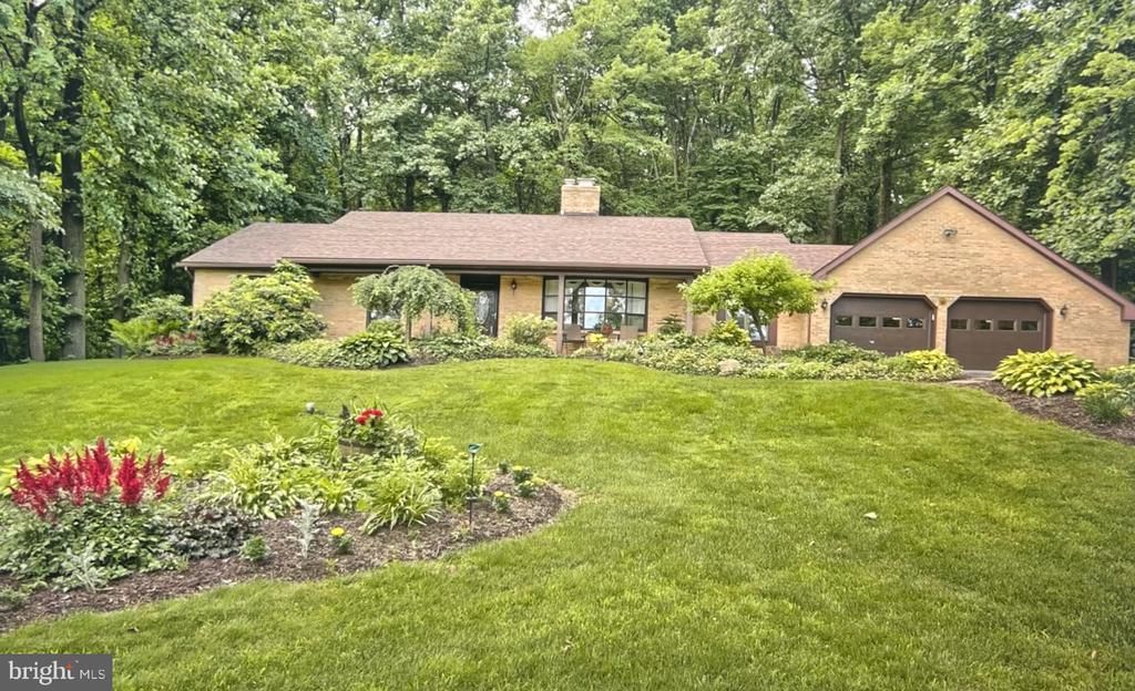 112 SUNNYFIELD DRIVE , FLEETWOOD, PA 19522