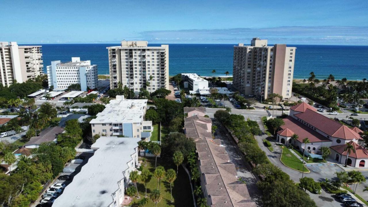 1967 S Ocean Boulevard, Unit 428-D, Lauderdale by the Sea, FL 33062 Main Photo