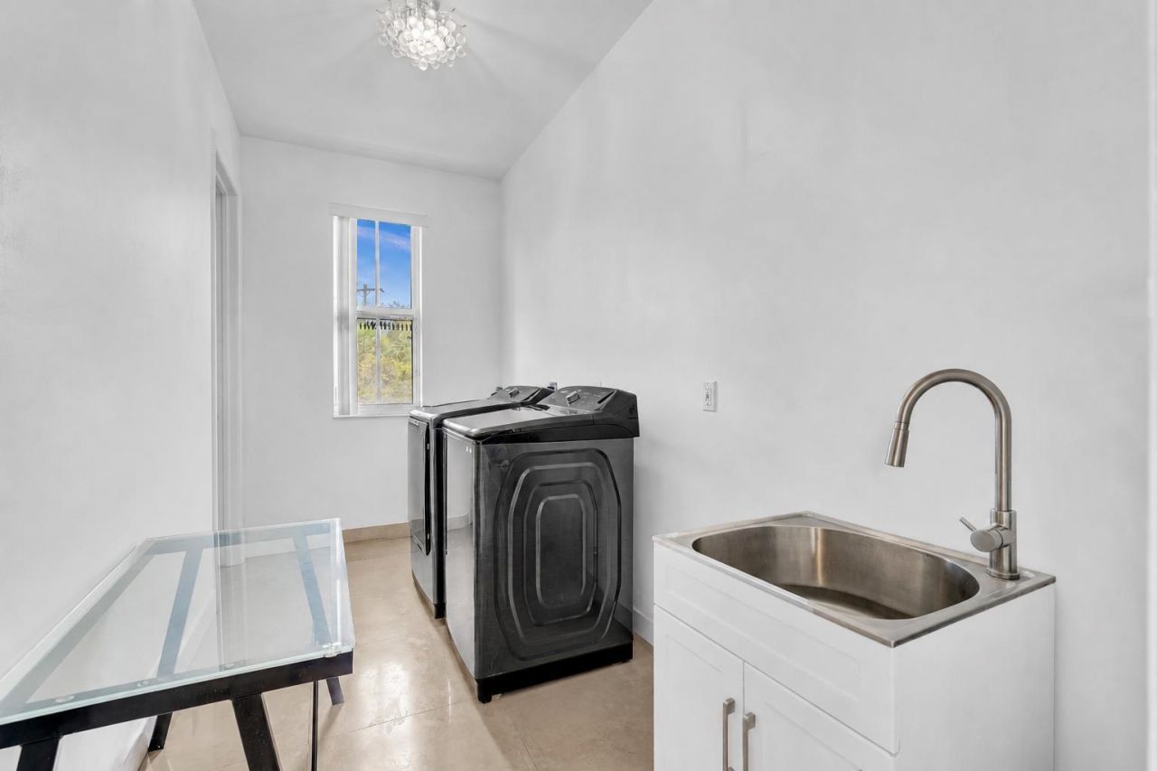 3521 Forest View Circle, Dania Beach, FL 33312 Photo