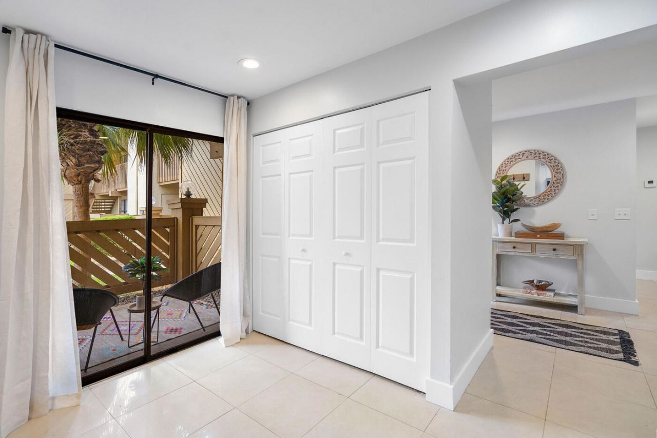 13095 Belhaven Court, Unit 6, Wellington, FL 33414 Photo