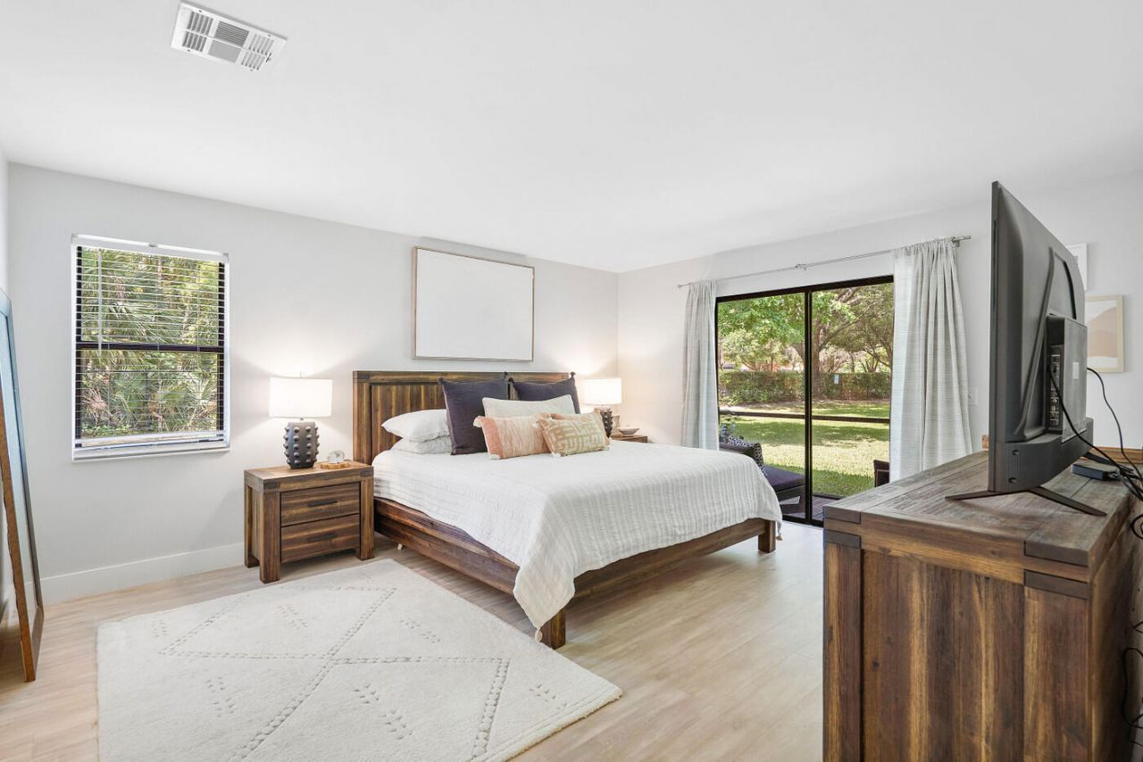 13095 Belhaven Court, Unit 6, Wellington, FL 33414 Photo