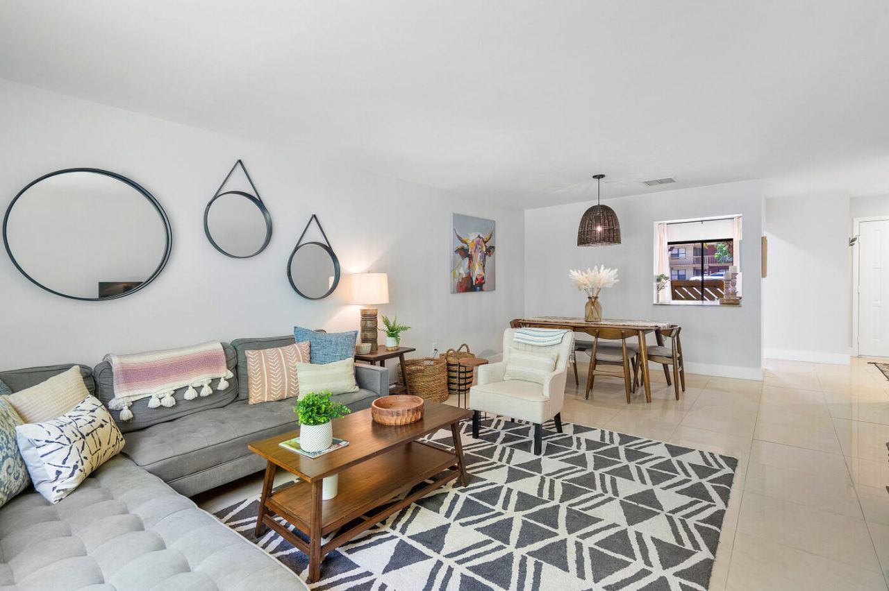 13095 Belhaven Court, Unit 6, Wellington, FL 33414 Photo