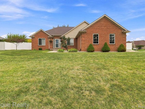 5208 Foxhill Lane, Monroe Township, Mi 48161