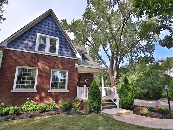 9808 Byromar Lane, Grosse Ile Township, Mi 48138