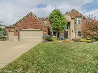 59318 Peters Barn Drive , Lyon Township, Mi 48178