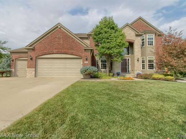 59318 Peters Barn Drive , Lyon Township, Mi 48178