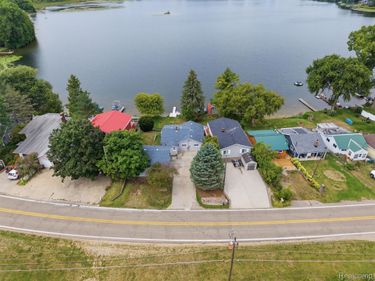 2205 Gray Road, Oregon Township, Mi 48446
