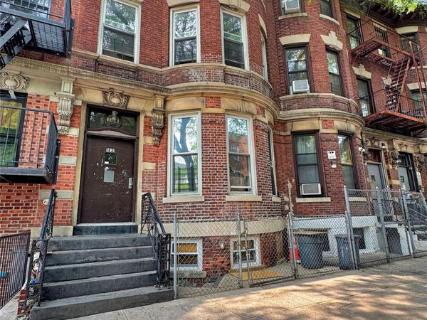 1821 Topping Avenue , Bronx, NY 10457