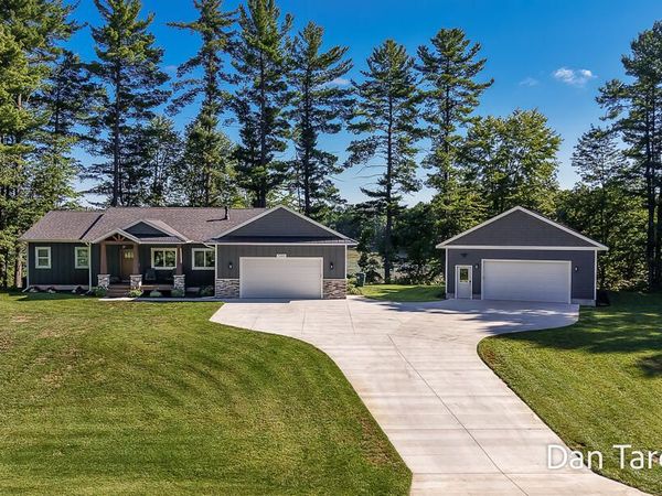 7260 Oakshore Drive, Twin Lake, MI 49457
