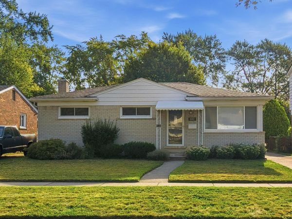 8982 Lucerne Avenue, Redford, MI 48239