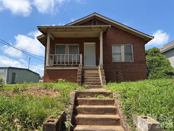 150 Woodlawn Drive, Statesville, NC 28677