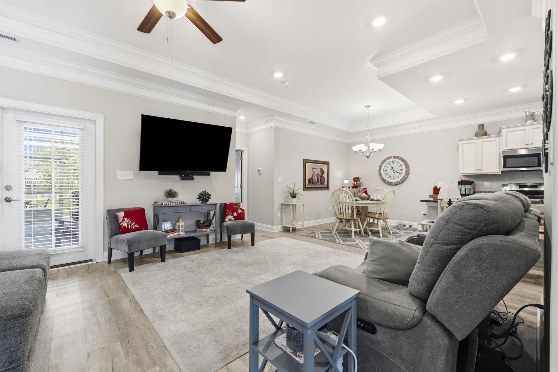 224 Je Edward Dr. Photo 10