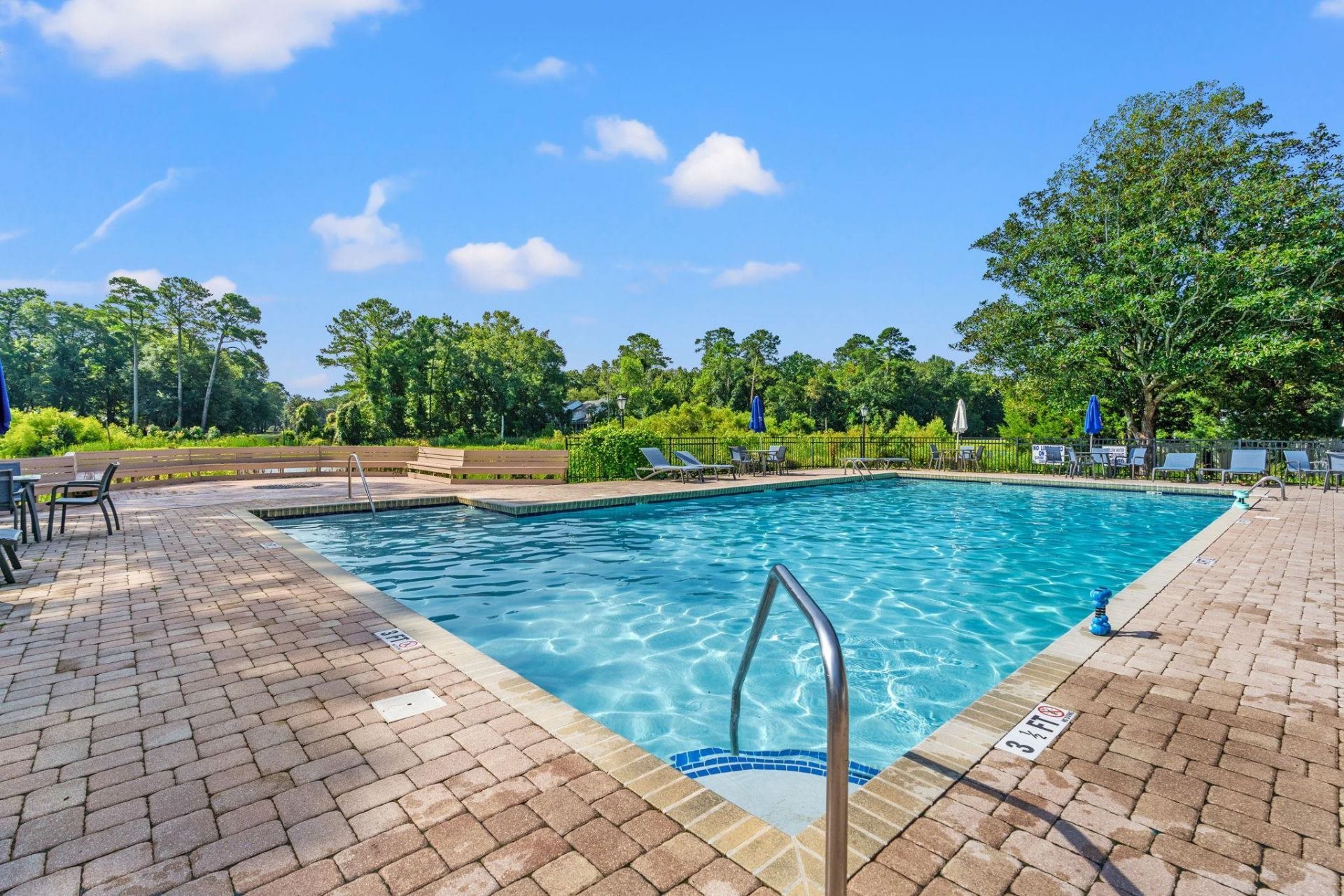 273 Golden Bear Dr. Photo 42