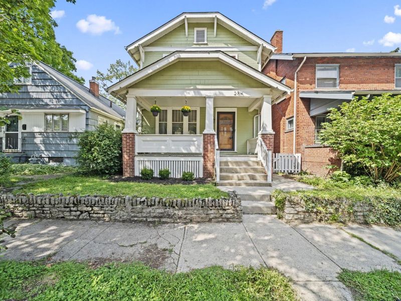284 E Kossuth Street, Columbus, OH 43206 Photo 4