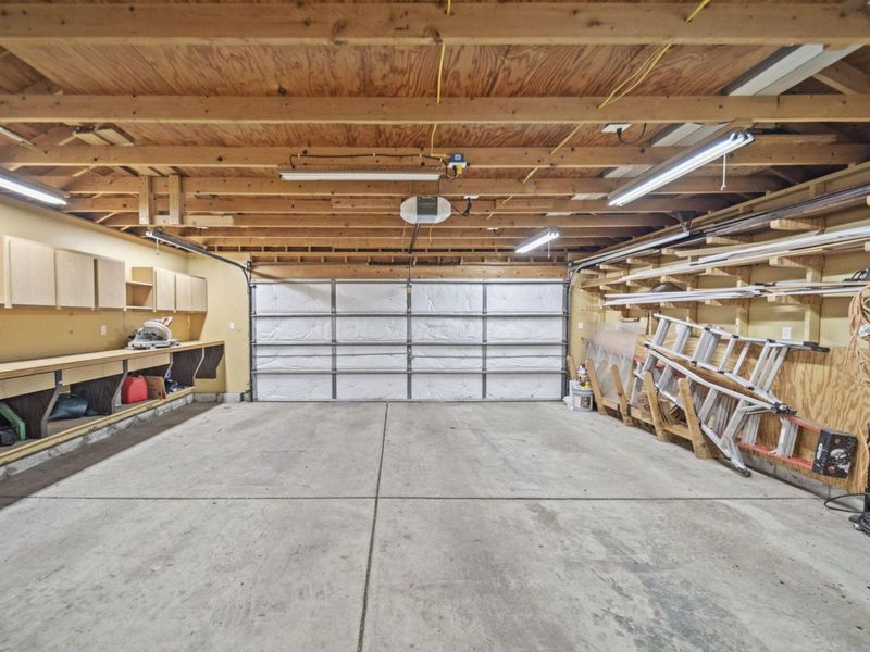 284 E Kossuth Street, Columbus, OH 43206 Photo 72