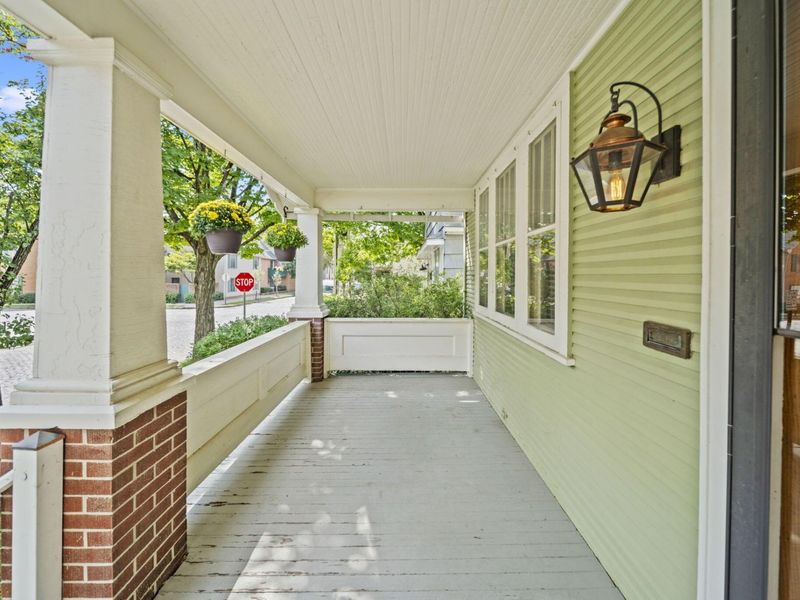 284 E Kossuth Street, Columbus, OH 43206 Photo 9