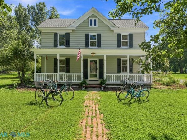377 King Carter Drive, Irvington, VA 22480
