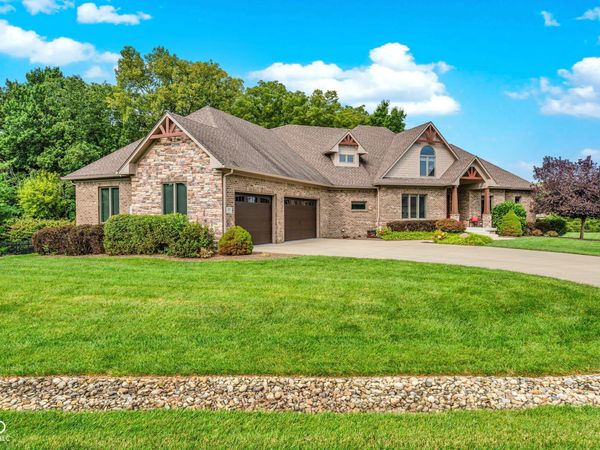 4202 Whitetail Woods Drive, Bargersville, IN 46106