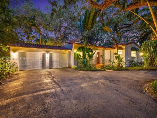 5111 Maggiore St , Coral Gables, FL 33146