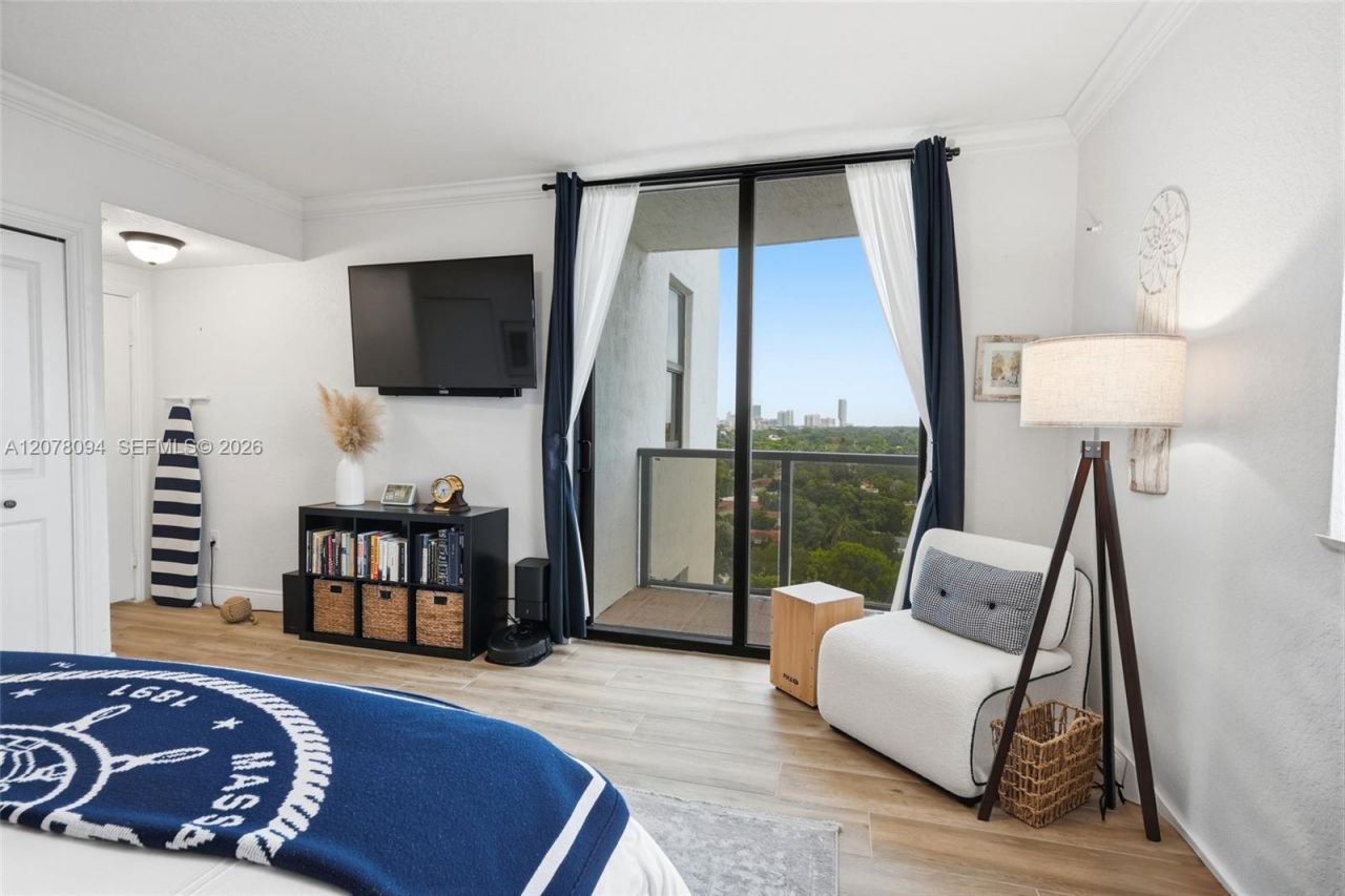 2301 SW 27th Ave , Unit 1001, Miami, FL 33145 Photo