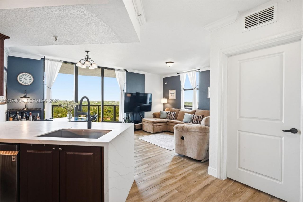 2301 SW 27th Ave , Unit 1001, Miami, FL 33145 Photo