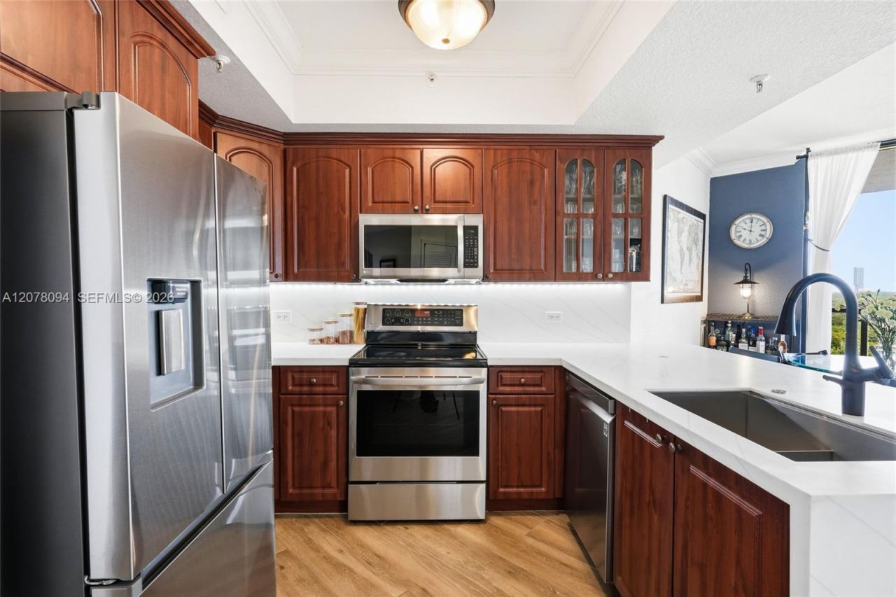 2301 SW 27th Ave , Unit 1001, Miami, FL 33145 Photo