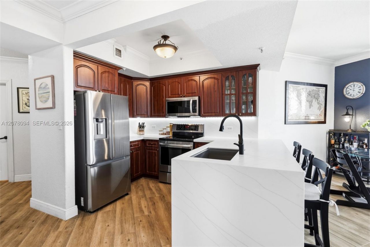 2301 SW 27th Ave , Unit 1001, Miami, FL 33145 Photo