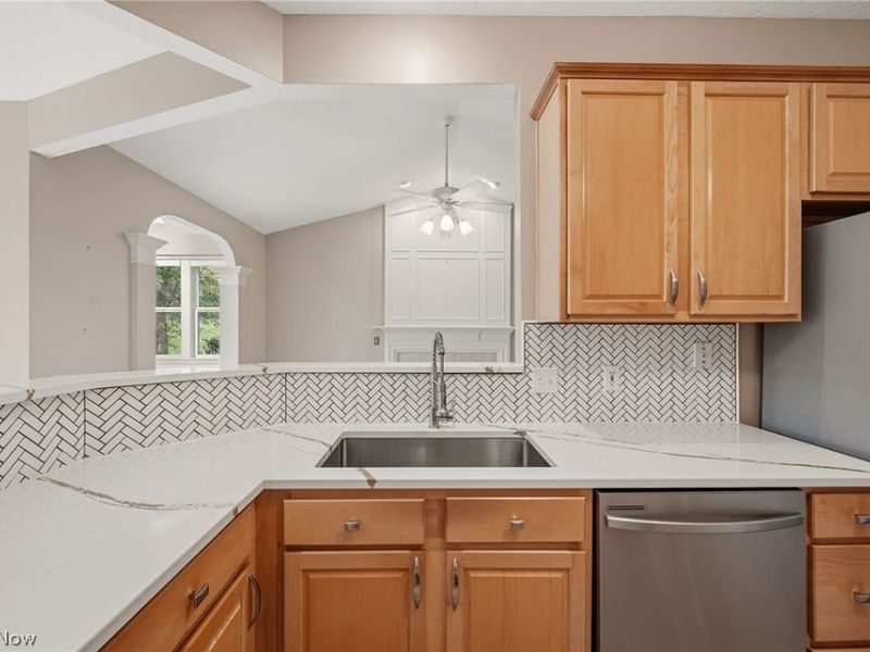 9848 Country Club Circle, Twinsburg, OH 44087 Photo 16